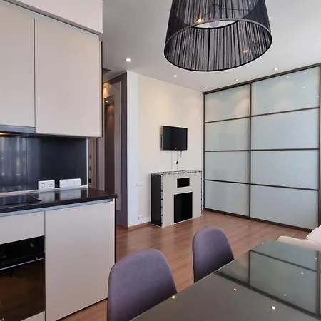 Kaivas - Modern & Cozy Apartamento